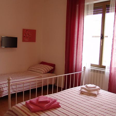 B&B Myosotis Pisa Habitación foto