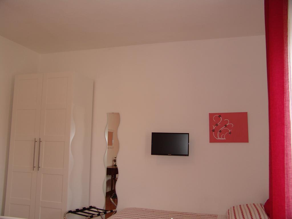 B&B Myosotis Pisa Habitación foto